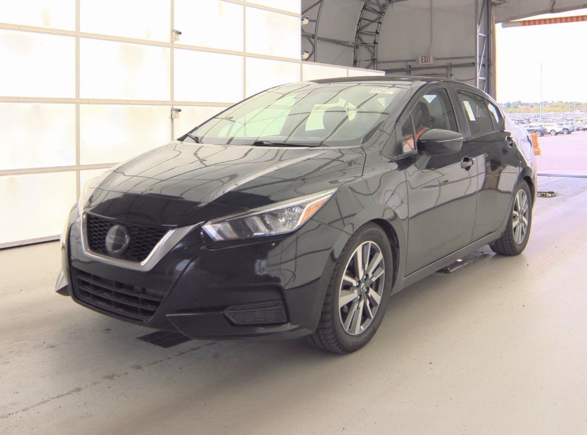 2020 Nissan Versa SV FWD